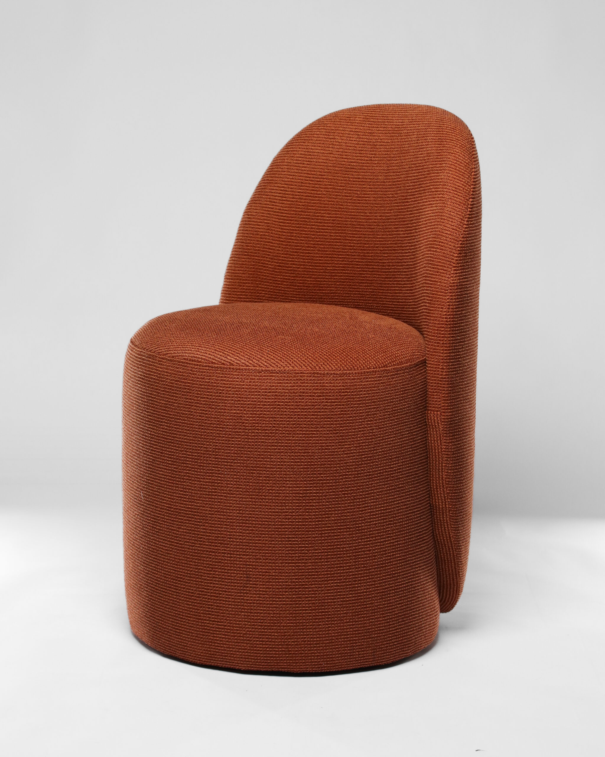 Fauteuil Rondo Design Terracotta – Élégance Moderne et Confort Compact - Image 3